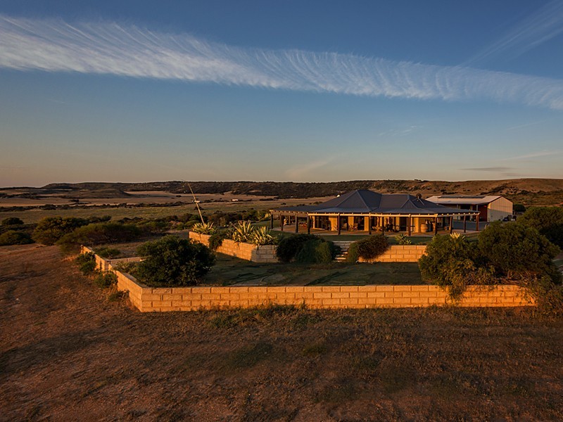 219 Cooper Street, Waggrakine WA 6530