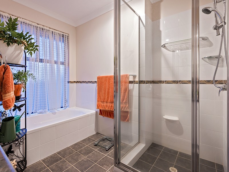 219 Cooper Street, Waggrakine WA 6530