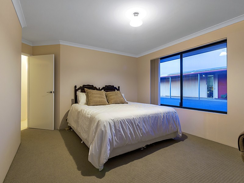 219 Cooper Street, Waggrakine WA 6530