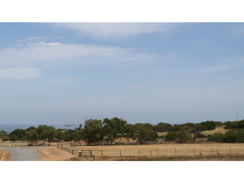 30 Dolby Drive, Waggrakine WA 6530