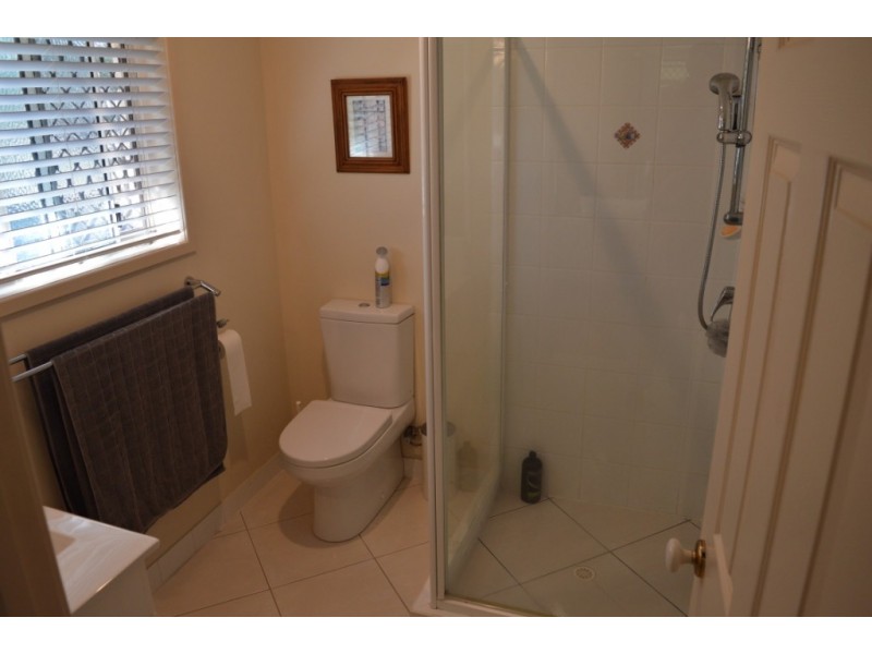 25 Burgess Road, Laidley Heights QLD 4341