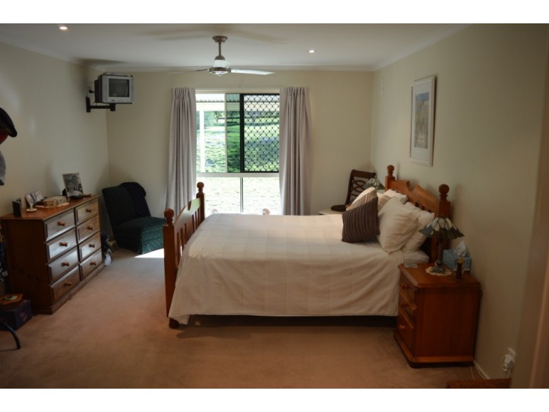 25 Burgess Road, Laidley Heights QLD 4341