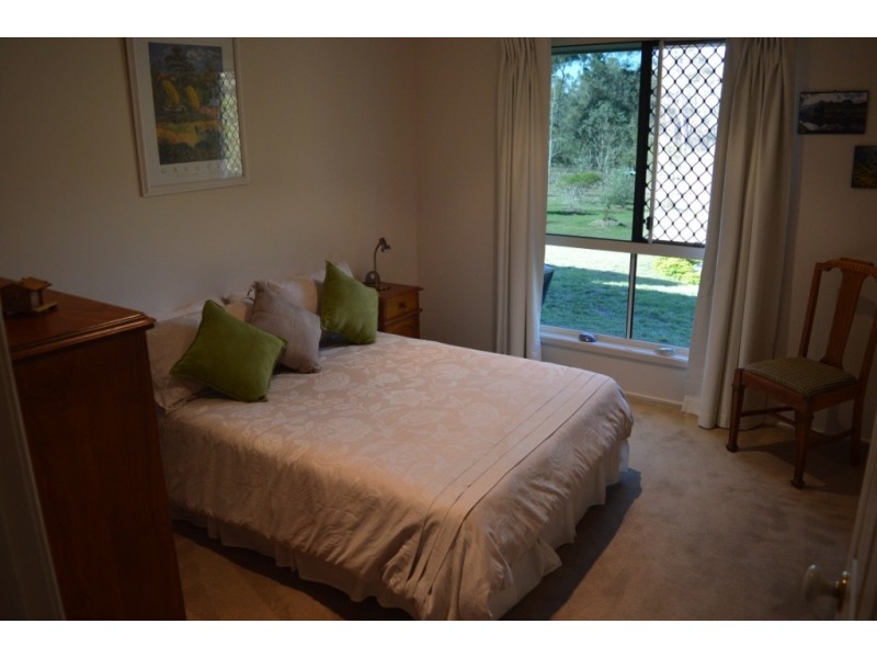 25 Burgess Road, Laidley Heights QLD 4341