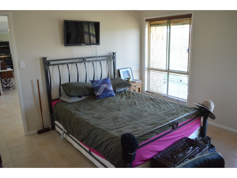 30 Forest Ridge Crescent, Mount Mort QLD 4340