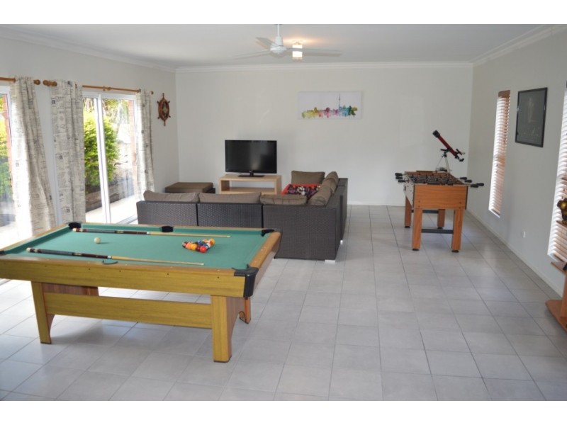 12 Waddington Parade, Plainland QLD 4341