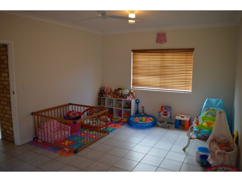 12 Waddington Parade, Plainland QLD 4341