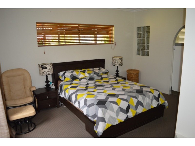 12 Waddington Parade, Plainland QLD 4341