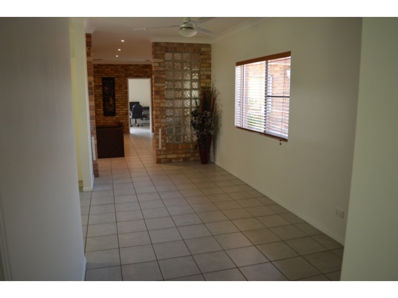 12 Waddington Parade, Plainland QLD 4341