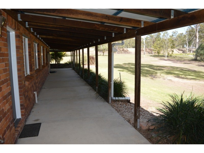 12 Waddington Parade, Plainland QLD 4341