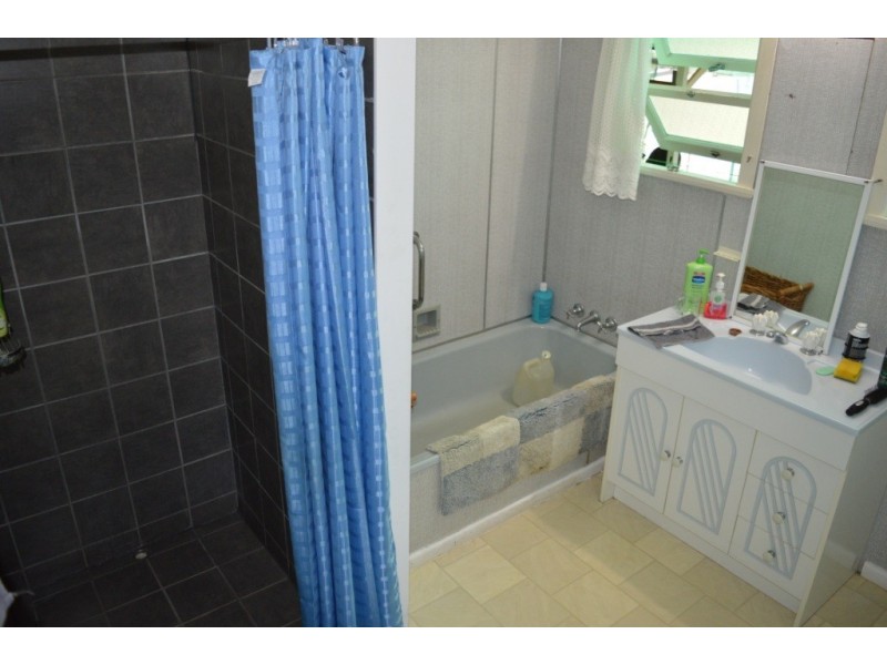 96 Railway Street, Laidley QLD 4341