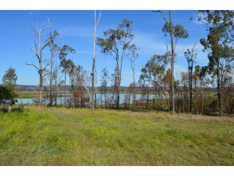 184 Lakes Dr, Laidley Heights QLD 4341