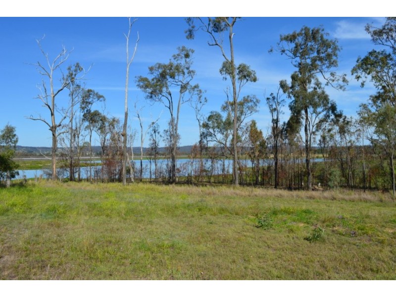 184 Lakes Dr, Laidley Heights QLD 4341