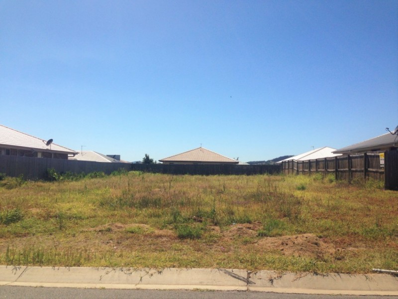 5 Tawney Street, Lowood QLD 4311