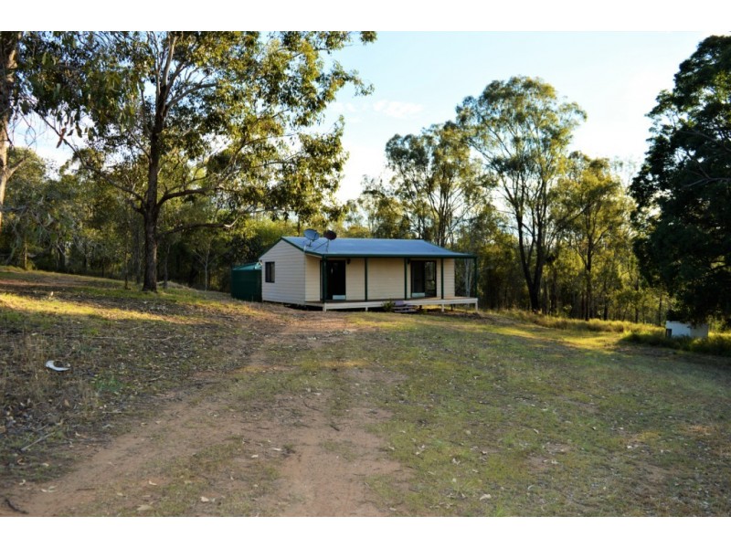 2 Anthony Court, Summerholm QLD 4341