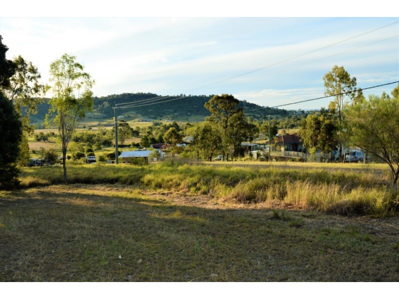 2 Anthony Court, Summerholm QLD 4341