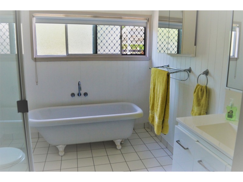 24 James St, Laidley QLD 4341