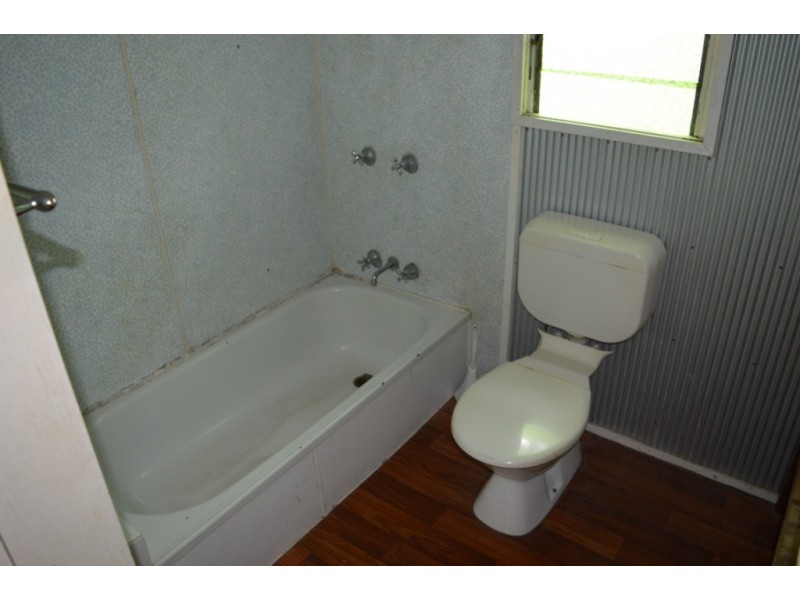 22 John Street, Laidley QLD 4341