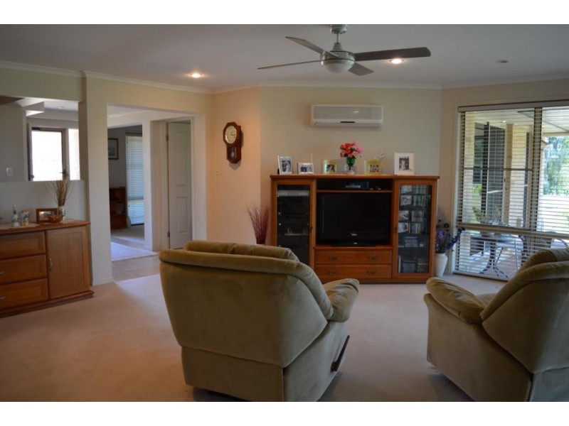 10 Bushman, Plainland QLD 4341