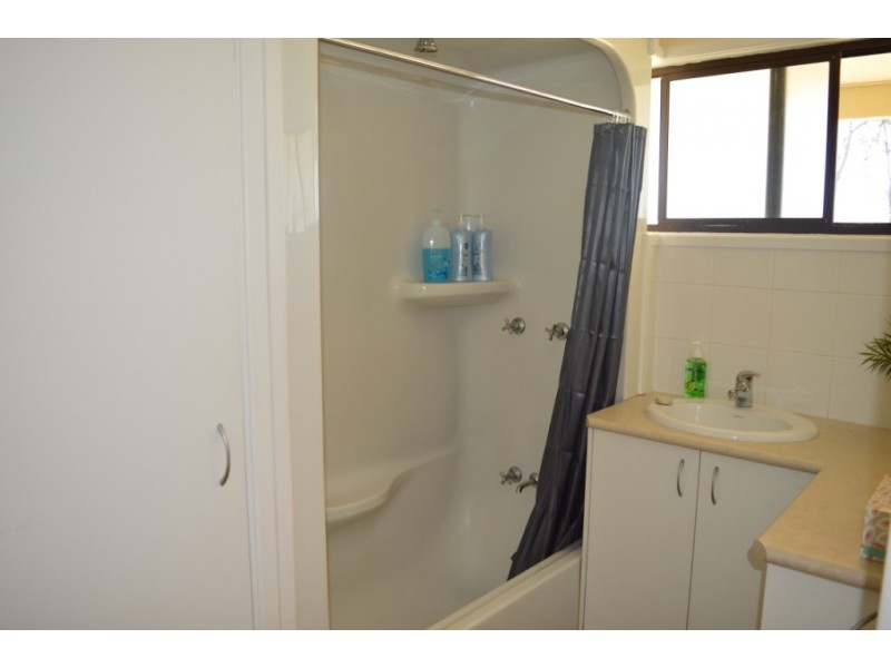 18 Beames Dr, Laidley South QLD 4341