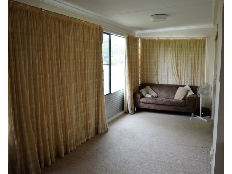 27 Mort Street, Laidley QLD 4341