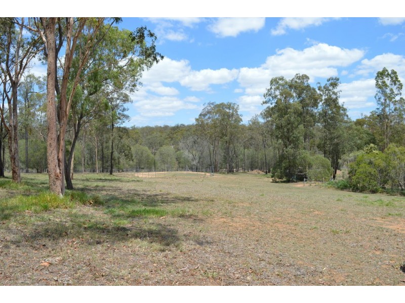 24 Laurette, Glenore Grove QLD 4342