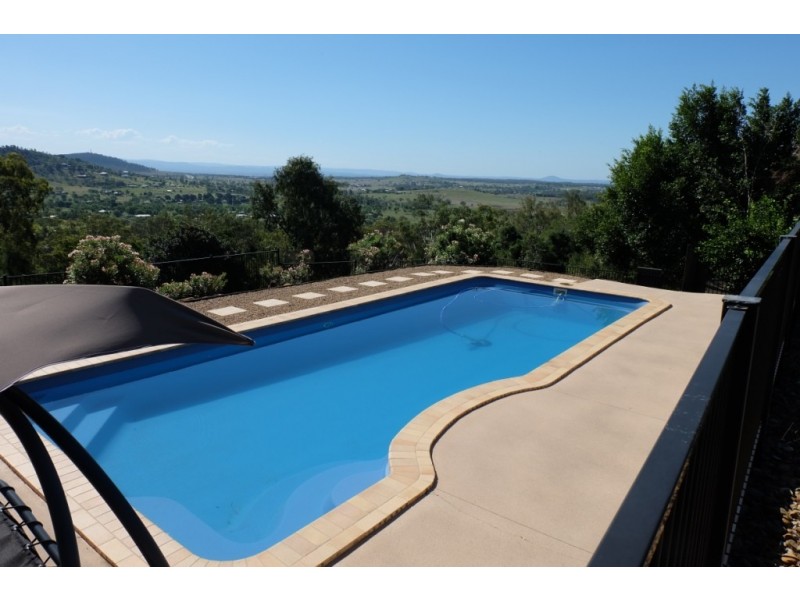 15 Anthony Court, Summerholm QLD 4341