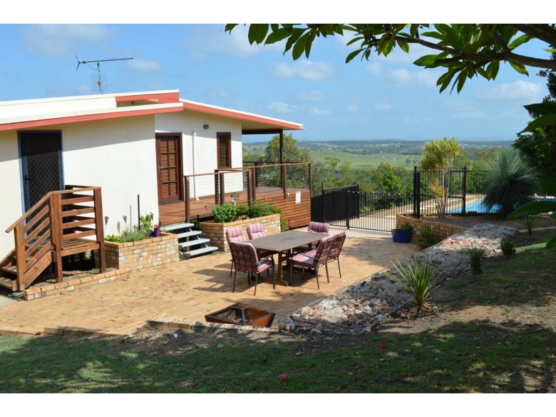 15 Anthony Court, Summerholm QLD 4341