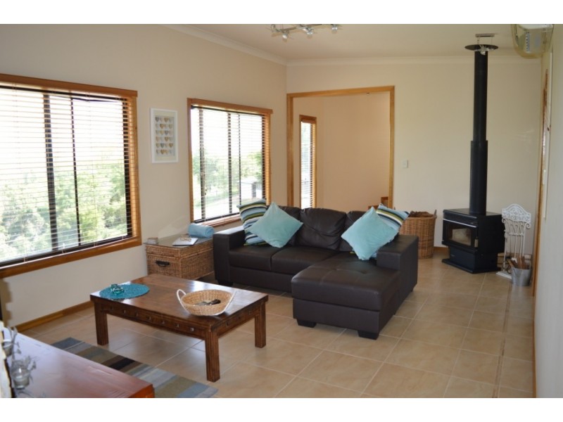 15 Anthony Court, Summerholm QLD 4341