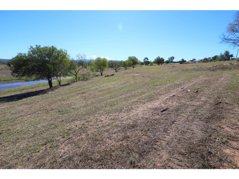 2 Fantail Dr, Laidley Heights QLD 4341