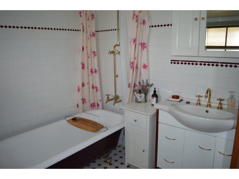 52 Edward Street, Laidley QLD 4341