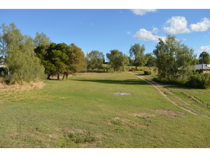 26 Pelican Drive, Laidley Heights QLD 4341