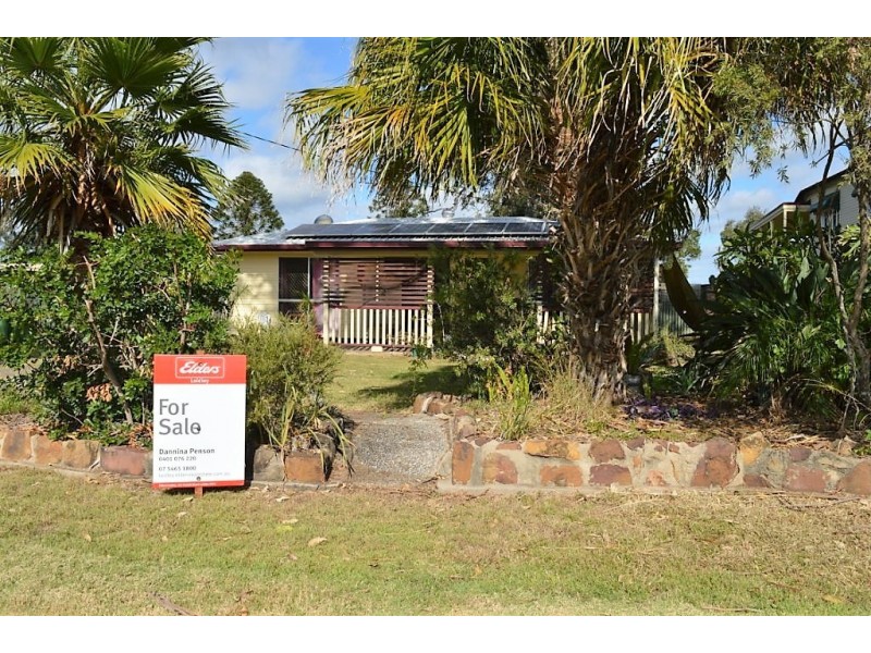 22 Calvin St, Walloon QLD 4306