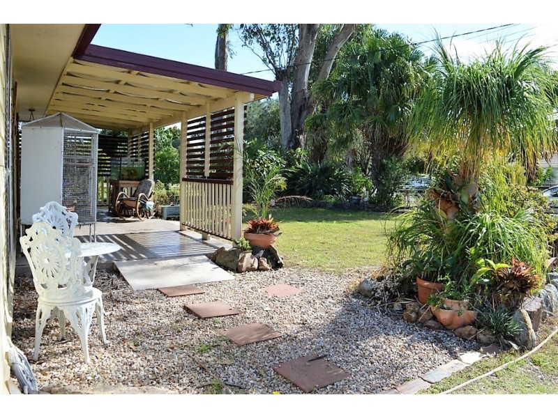 22 Calvin St, Walloon QLD 4306