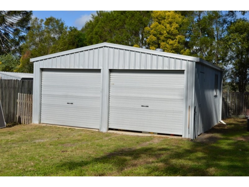 22 Calvin St, Walloon QLD 4306