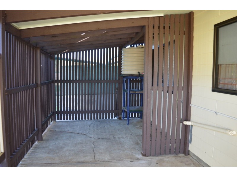 9 Winston St, Laidley QLD 4341