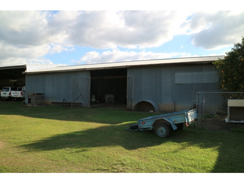 2072 Mt Sylvia Rd, Woodbine QLD 4343