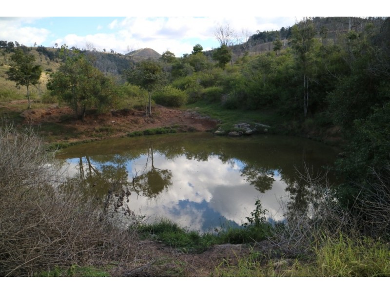 2072 Mt Sylvia Rd, Woodbine QLD 4343