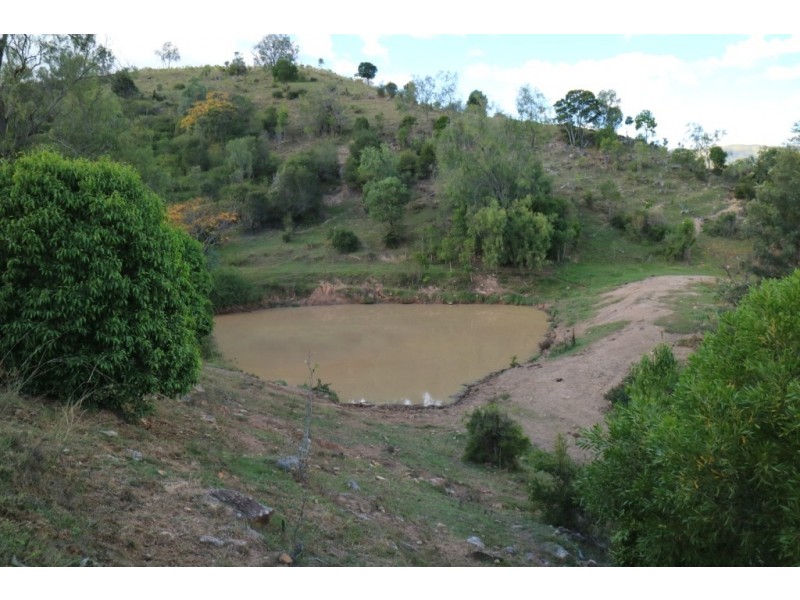 2072 Mt Sylvia Rd, Woodbine QLD 4343