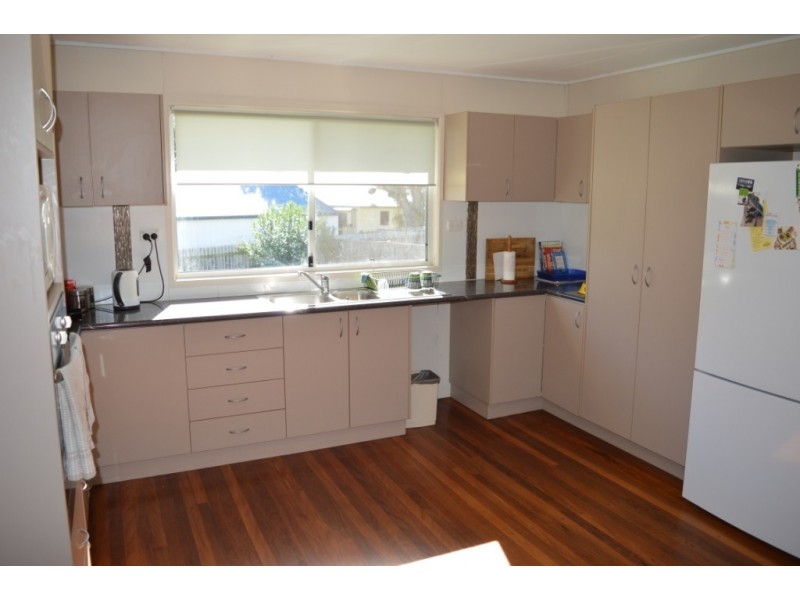 27A Summer St, Laidley QLD 4341