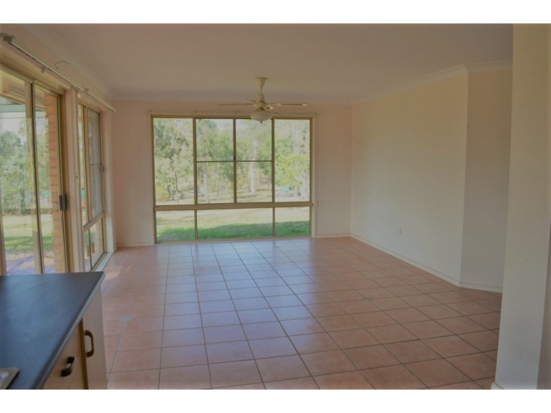 55 Burgess Road, Laidley Heights QLD 4341