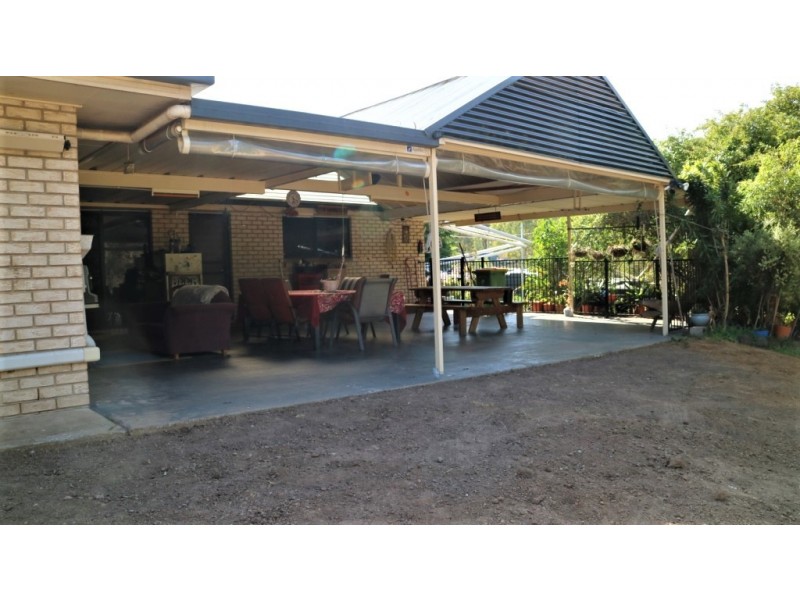 142 Lakes Drive, Laidley Heights QLD 4341