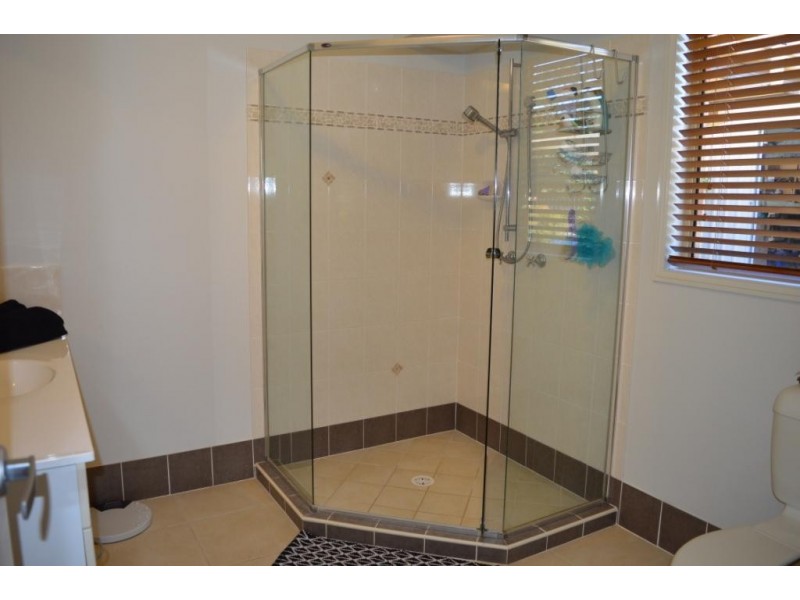 7 Faith Ave, Plainland QLD 4341