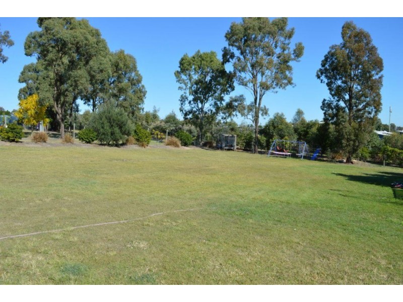 7 Faith Ave, Plainland QLD 4341