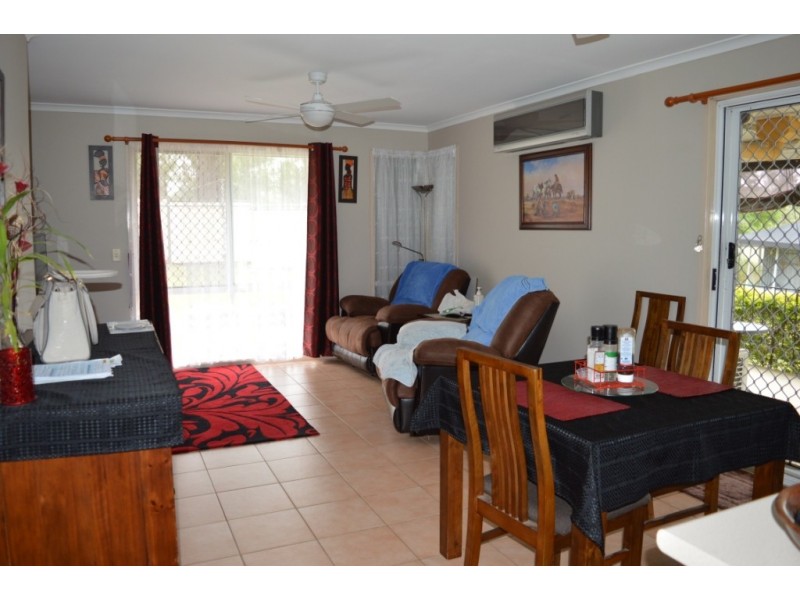 193 Lakes Drive, Laidley Heights QLD 4341