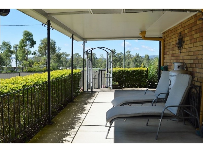 193 Lakes Drive, Laidley Heights QLD 4341