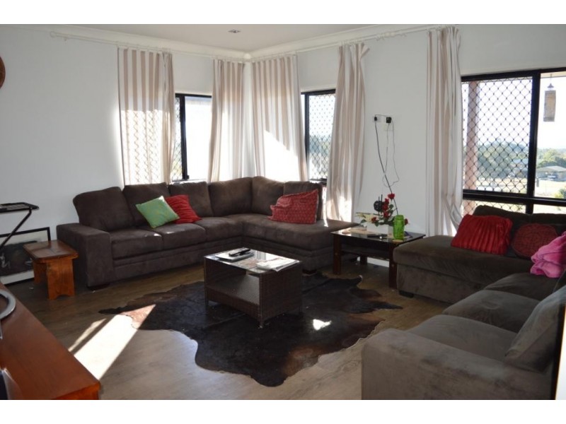 36 Edgerton Dr, Plainland QLD 4341