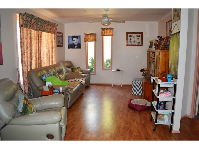 22 Gutt Road, Regency Downs QLD 4341