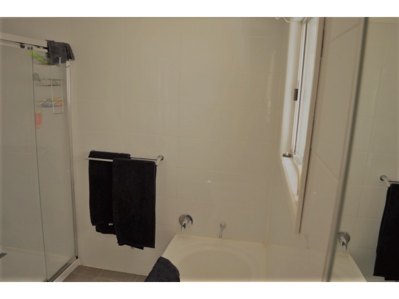 16 Ambrose St, Laidley QLD 4341