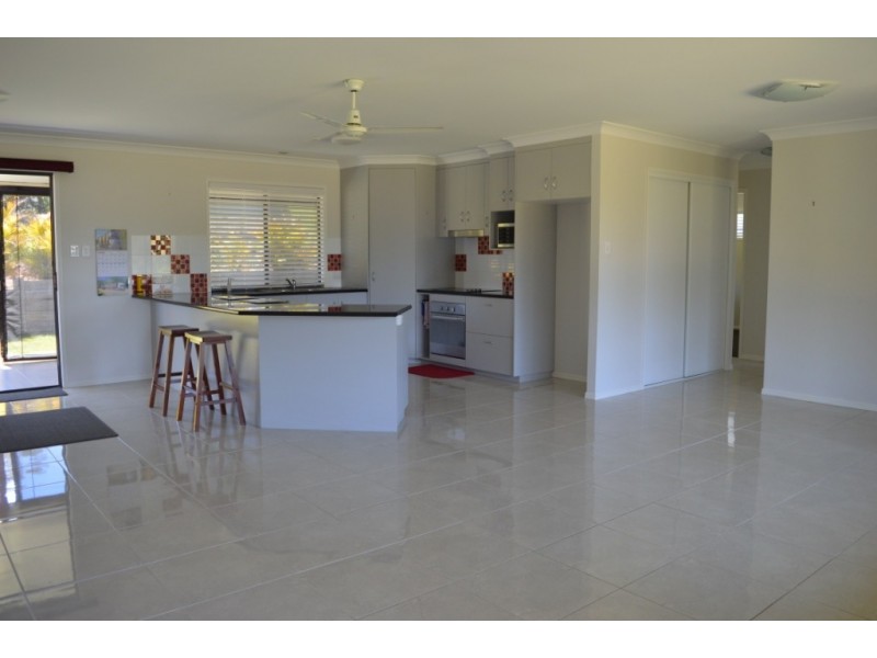 4 Beames Drive, Laidley South QLD 4341