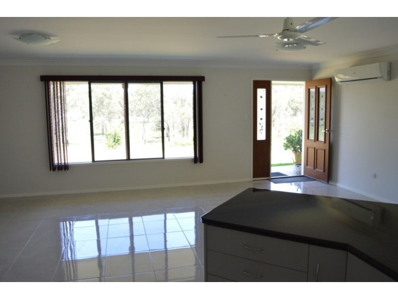 4 Beames Drive, Laidley South QLD 4341